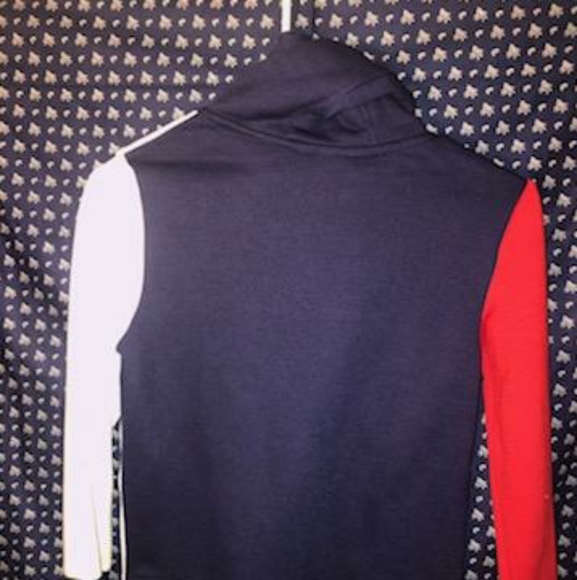 Fila - Picture 2 of 5